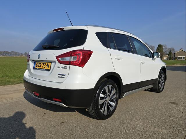 Suzuki S-Cross 1.4 Boosterjet AllGrip 4WD Style Smart Hybrid - 130 Pk - Automaat - Navi - Camera - Stoelverwarming
