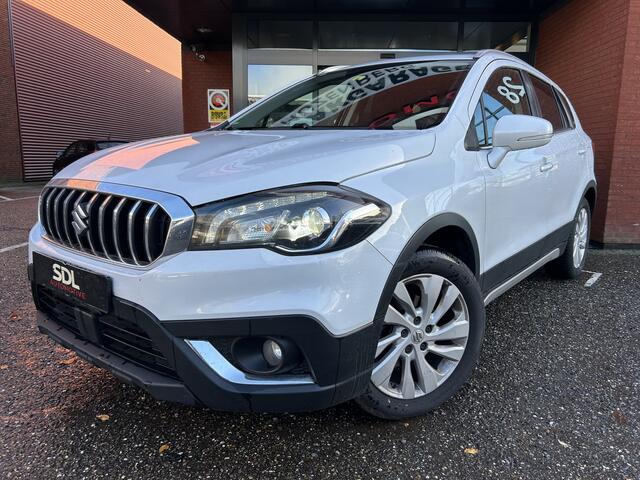 Suzuki S-Cross 1.0 Boosterjet Select 1e EIGENAAR!! // FULL LED // NAVI + CARPLAY // KEYLESS // CAMERA // CRUISE // STOELVERWARMING!!