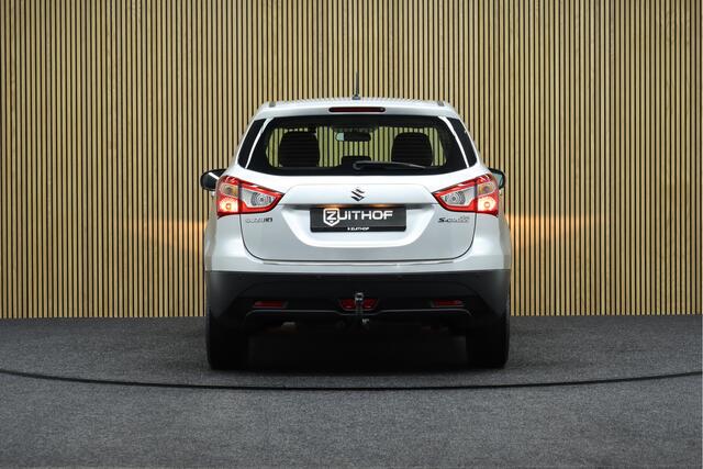 Suzuki S-Cross 1.0 Boosterjet Comfort | Cruise-control | Afneembare Trekhaak | Airco | LM Velgen | All-season Banden