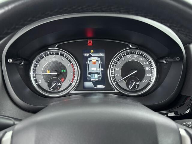 Suzuki S-Cross 1.4 Boosterjet Style Smart Hybrid | Elektrisch glazen panorama-dak | 360° Camera | Stoelverwarming | Parkeersensoren | Half lederen bekleding |