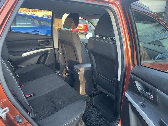 Suzuki S-Cross 1.0 Boosterjet Exclusive TREKHAAK STOELVERWARMING CARPLAY NAVI