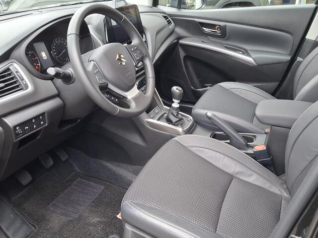 Suzuki S-Cross 1.4 Boosterjet Style Smart Hybrid DEMO, meest luxe uitvoering / per direct beschikbaar !