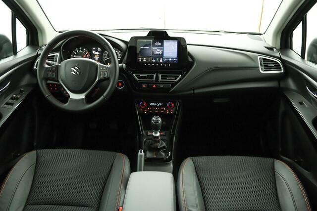 Suzuki S-Cross 60 Years edition | Climate control | Cruise control adaptive | middenconsole - accent zwart | Oranje Stiksels | Zwarte deurgrepen | Zwarte Lichtmetalen Velgen| Apple carplay, Android auto |
