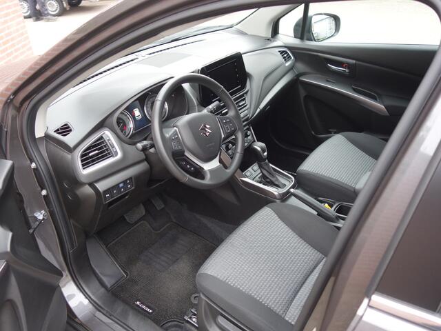 Suzuki S-Cross 1.5 A/T Hybrid Select