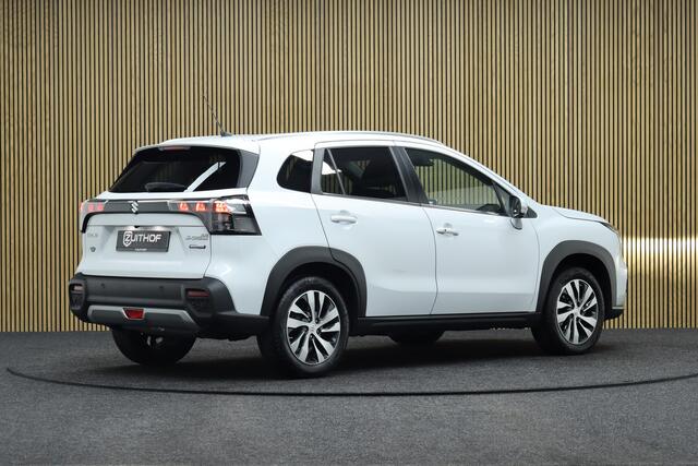 Suzuki S-Cross 1.4 Boosterjet Style Smart Hybrid Automaat | Adaptive-cruise | 360° Camera | Clima | Apple Carplay & Android Auto | Navigatie | Parkeersensoren V+A | Stoelverwarming | Keyless | Dodehoekdetectie