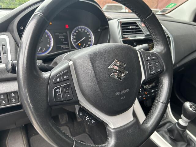 Suzuki S-Cross 1.4 Boosterjet AllGrip Style Smart Hybrid // FULL LED // LEDER // PANO/SCHUIFKANTELDAK // ADAPTIVE CRUISE // NAVI + CARPLAY // CAMERA