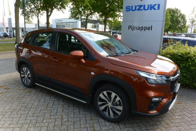 Suzuki S-Cross 1.4 Turbo Boosterjet met Treeplankset verlicht / Trekhaak / Navigatie