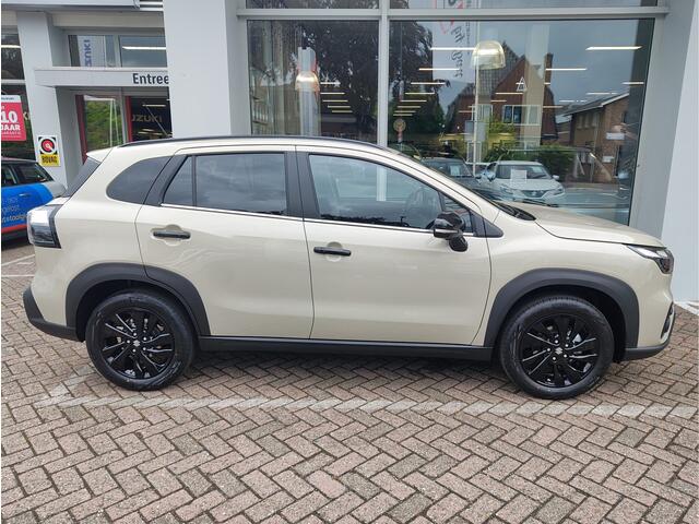 Suzuki S-Cross 1.4 BOOSTERJET SPECIAL EDITION SMART HYBRID Direct Leverbaar | Tot 10 JAAR GARANTIE! | Inclusief ¤ 1.750,- Voorraad Voordeel