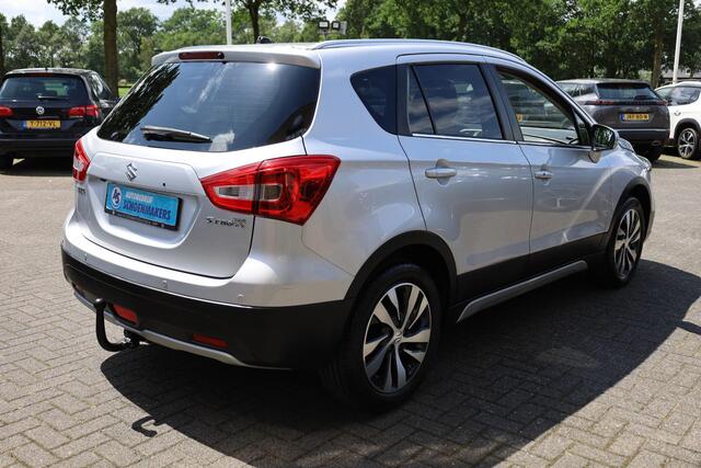 Suzuki S-Cross 1.0 Boosterjet Exclusive TREKHAAK-AFN STOELVERW. CARPLAY CAMERA ADAPTIVE-CRUISE NAVI CRUISE CLIMA 2XPDC 17''LMV DEALERONDH.
