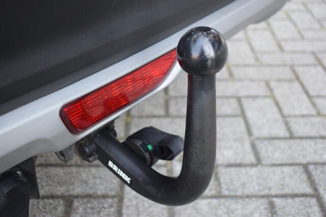 Suzuki S-Cross 1.4 Boosterjet Style Smart Hybrid | 1.500 kg trekgewicht! | Trekhaak | Automaat | 360° Camera |