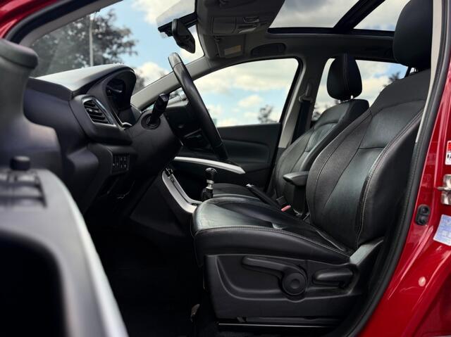Suzuki S-Cross 1.4 BOOSTERJET SMART HYBRID STYLE PANO TREKHAAK LEER CARPLAY