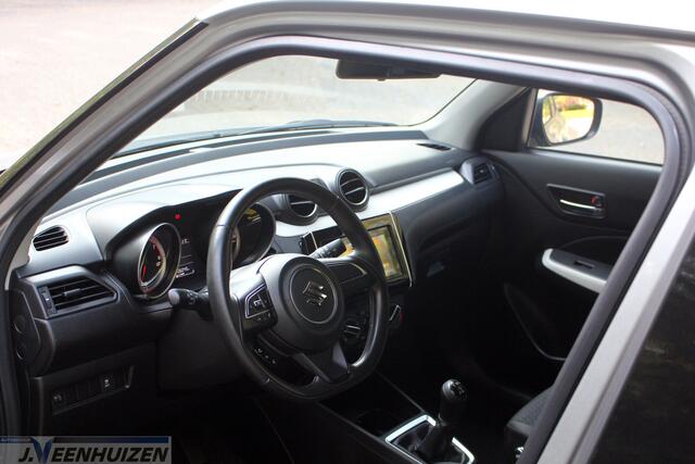 Suzuki SWIFT 1.2 Select | 2018 | Navi | Achteruitkijkcamera |