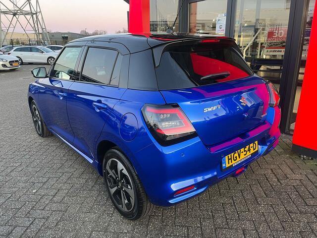 Suzuki SWIFT 1.2 Style Smart Hybrid / Stoelverwarming / 16'' LMV / Dodehoek assistent /