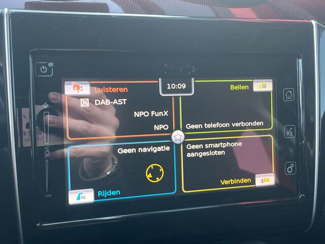 Suzuki SWIFT 1.4 Sport / Adaptive Cruise control / Lane assist / Navigatie /