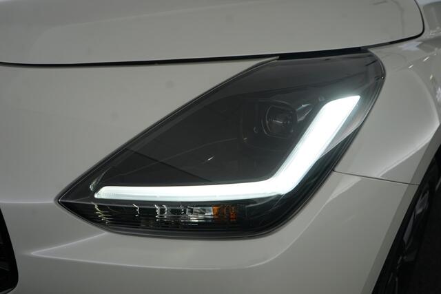 Suzuki SWIFT 1.2 Style Smart Hybrid