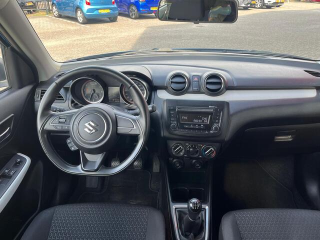 Suzuki SWIFT 1.2 Comfort Smart Hybrid / GT-Line / 17 inch LMV /
