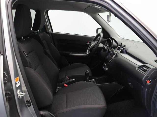 Suzuki SWIFT 1.2 Style Smart Hybrid | Apple Carplay & Android Auto | Achteruitrijcamera | Led Koplampen | Cruise Control Adaptief |