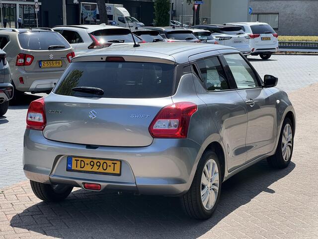 Suzuki SWIFT 1.2 Select | Achteruitrijcamera | Carplay | Stoelverwarming voor