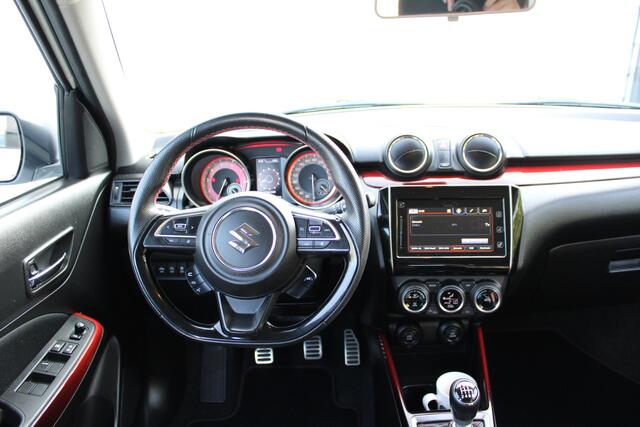Suzuki SWIFT 1.4 Sport met Apple Carplay/ Android Auto, Dealer onderhouden, Cruise control en Achteruitrij Camera.