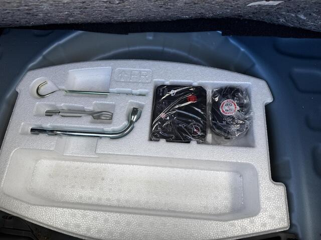 Suzuki SWIFT 1.0 Stijl Trekhaak l airco l Camera