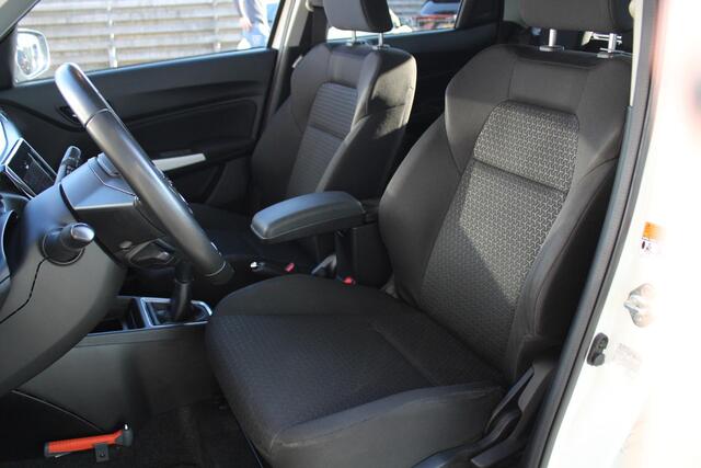 Suzuki SWIFT 1.2 Select Carplay/Android Auto, Achteruitrijcamera, Stoelverwarming, DAB Radio, Airco