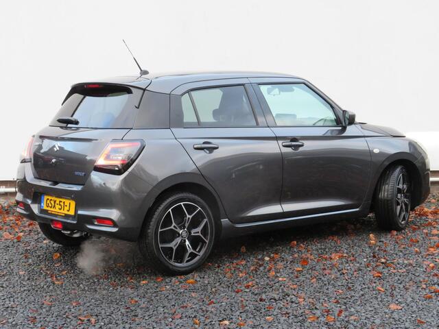 Suzuki SWIFT 1.2 Select Smart Hybrid, SPECIALE JUBILEUM 17 inch Velgen, Striping pakket en Sharkfinantenne