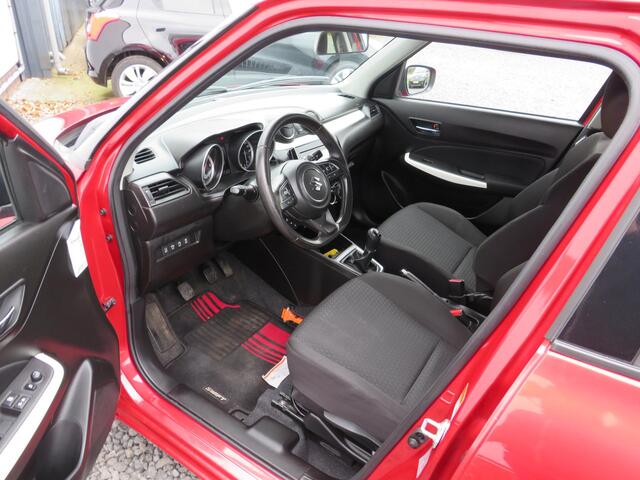Suzuki SWIFT 1.2 Stijl Smart Hybrid, Style,Stijl, Navi, Keyless, Achteruitrijcamers en Climate Control