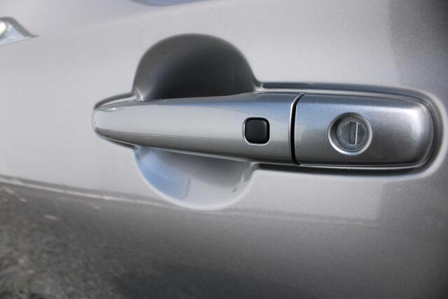 Suzuki SWIFT 1.2 Select Smart Hybrid, Automaat, NIEUW met 6 Draadloos Applecarplay, Cruise-Control en Parkeersensoren