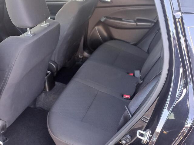 Suzuki SWIFT 1.2 Stijl Smart Hybrid Navigatie/ Cruise control