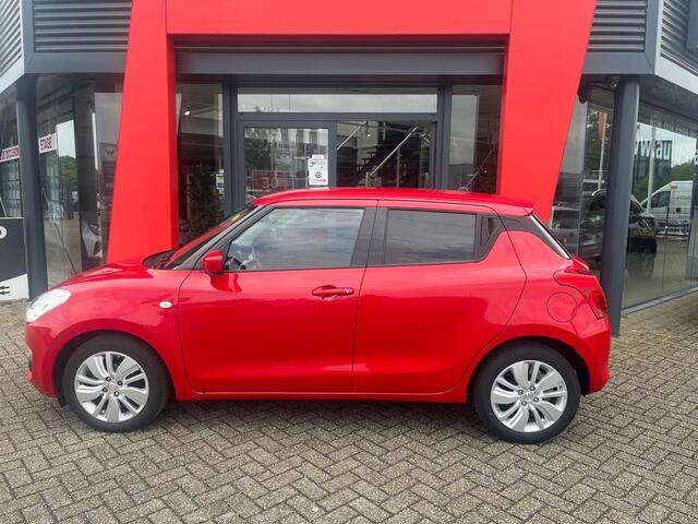 Suzuki SWIFT 1.2 Select Smart Hybrid / Navigatie / Camera / Stoelverwarming /