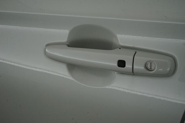 Suzuki SWIFT 1.2 Style Smart Hybrid