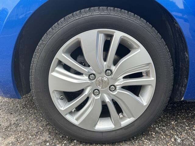 Suzuki SWIFT 1.2 Stijl // CAMERA // CRUISE // AIRCO // BLUETOOTH // APPLE CARPLAY / ANDROID AUTO // STOELVERWARMING