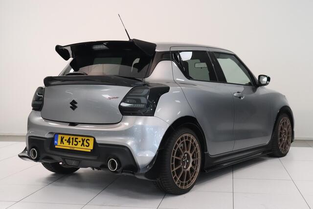 Suzuki SWIFT 1.4 Sport Smart Hybrid | Camera | Climate Control | 18"Lichtmetaal | Body kit | AppleCarplay AndroidAuto | LED |