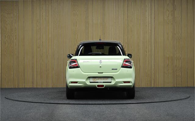 Suzuki SWIFT 1.2 Automaat Select Smart Hybrid | ¤3.000,- Demo voordeel! | Adaptive-cruise | Navigatie | Parkeerhulp | Apple Carplay & Android Auto | Camera | Parkeerhulp | Keyless | Dodehoekdetectie