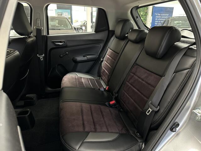 Suzuki SWIFT 1.2 Comfort [ ALCANTARA BEKLEDING I DRAATLOOS CARPLAY I NAVI ]