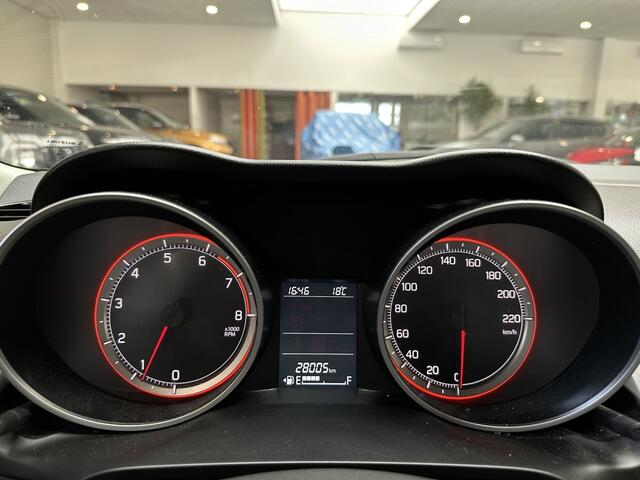 Suzuki SWIFT 1.2 Comfort [ ALCANTARA BEKLEDING I DRAATLOOS CARPLAY I NAVI ]