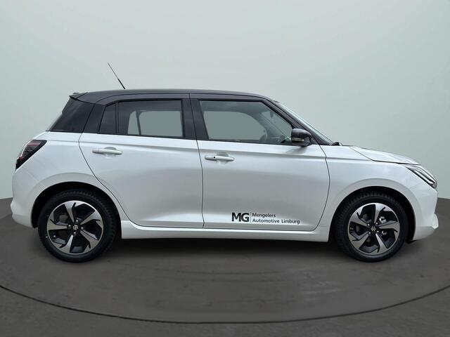 Suzuki SWIFT 1.2 Style Smart Hybrid Climate Control / Cruise Control Adaptief / Navigatie / All-Seasonbanden / DEMO