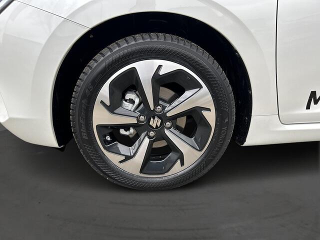 Suzuki SWIFT 1.2 Style Smart Hybrid Climate Control / Cruise Control Adaptief / Navigatie / All-Seasonbanden / DEMO