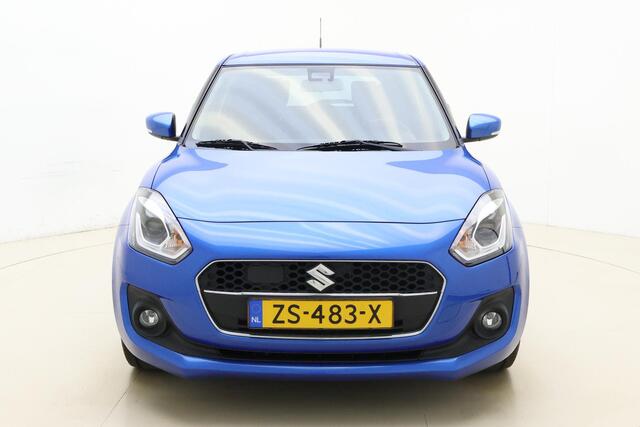 Suzuki SWIFT 1.2 Stijl Smart Hybrid | Navigatie | Stoelverwarming | Climate control | Lichtmetalen velgen | Extra getint glas | Cruise control | Camera