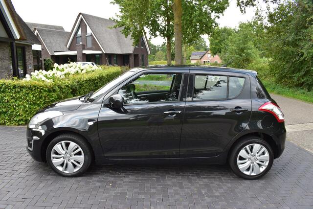Suzuki SWIFT 1.2 Comfort AUTOMAAT SLÉCHTS 15DKM! NIEUWSTAAT.