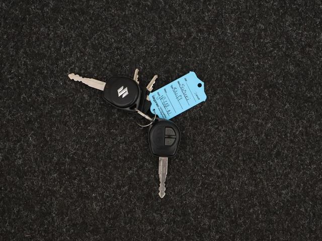 Suzuki SWIFT 1.2 Bandit EASSS Airco | Cruise Control | Stoelverwarming | Lichtmetalen Velgen |