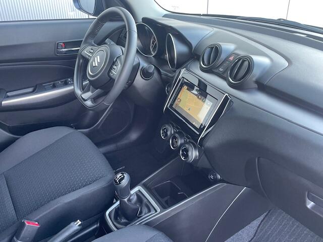 Suzuki SWIFT 1.2 Style Smart Hybrid Navigatie, Climate Control, Adaptive Cruise Control, LED, 16"Lm, Achteruitrijcamera, Keyless Entry
