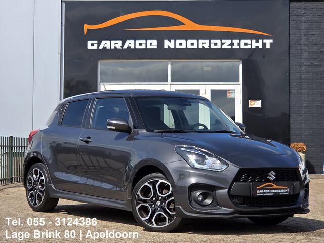 Suzuki SWIFT 1.4 Sport Smart Hybrid NAVIGATIE|CAMERA|CRUISE CONTROL|KEY LESSGO & ENTRY|GETINT GLAS|17 INCH|1E EIGENAAR|DEALER ONDERHOUDEN Maandag tot Vrijdag geopend van 09.00 tot 20.00 uur en Zaterdag van 09.00 tot 18.00 uur