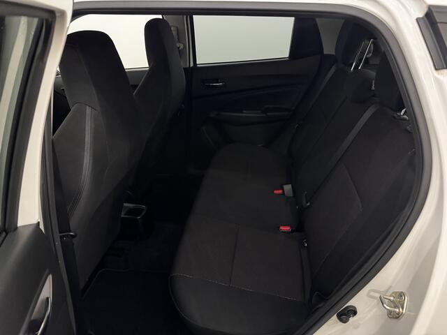 Suzuki SWIFT 1.4 Sport Smart Hybrid 130PK Camera, Navi, Stoelverwarming, Cruise control, Rijstrook correctie, Keyless start