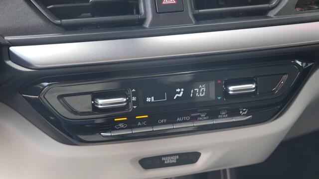 Suzuki SWIFT 1.2 Style Smart Hybrid