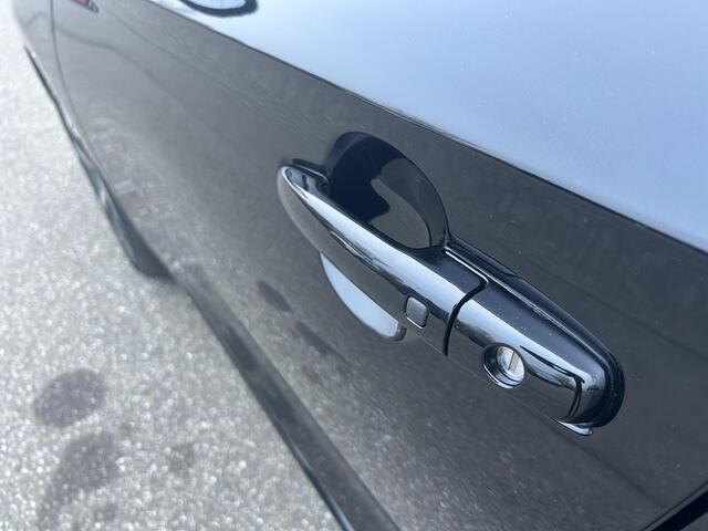 Suzuki SWIFT 1.2 Style Smart Hybrid