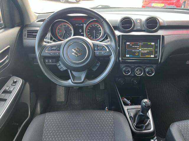 Suzuki SWIFT 1.2 Style Smart Hybrid / Navi. / Camera / Keyless / 16'' LMV /