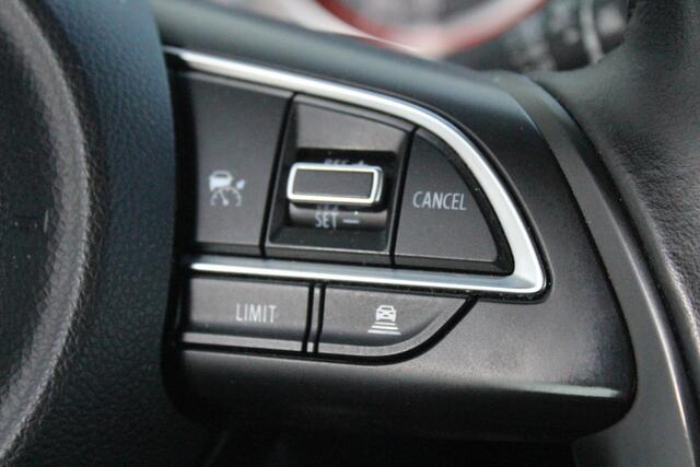 Suzuki SWIFT 1.2 Style Smart Hybrid