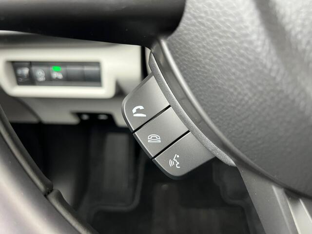 Suzuki SWIFT 1.2 Select Smart Hybrid | Direct uit voorraad leverbaar |