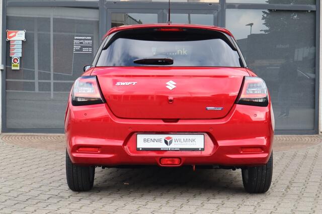 Suzuki SWIFT 1.2 Style Smart Hybrid AdaptiveCruise/Navi/Keyless